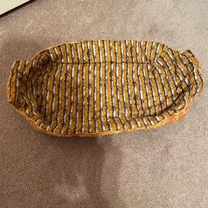 yellow 9 x 13 microwave safe coozie hot pad